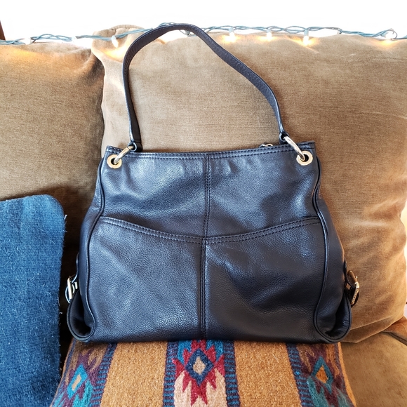 Michael Kors black leather shoulder purse - Picture 11 of 14